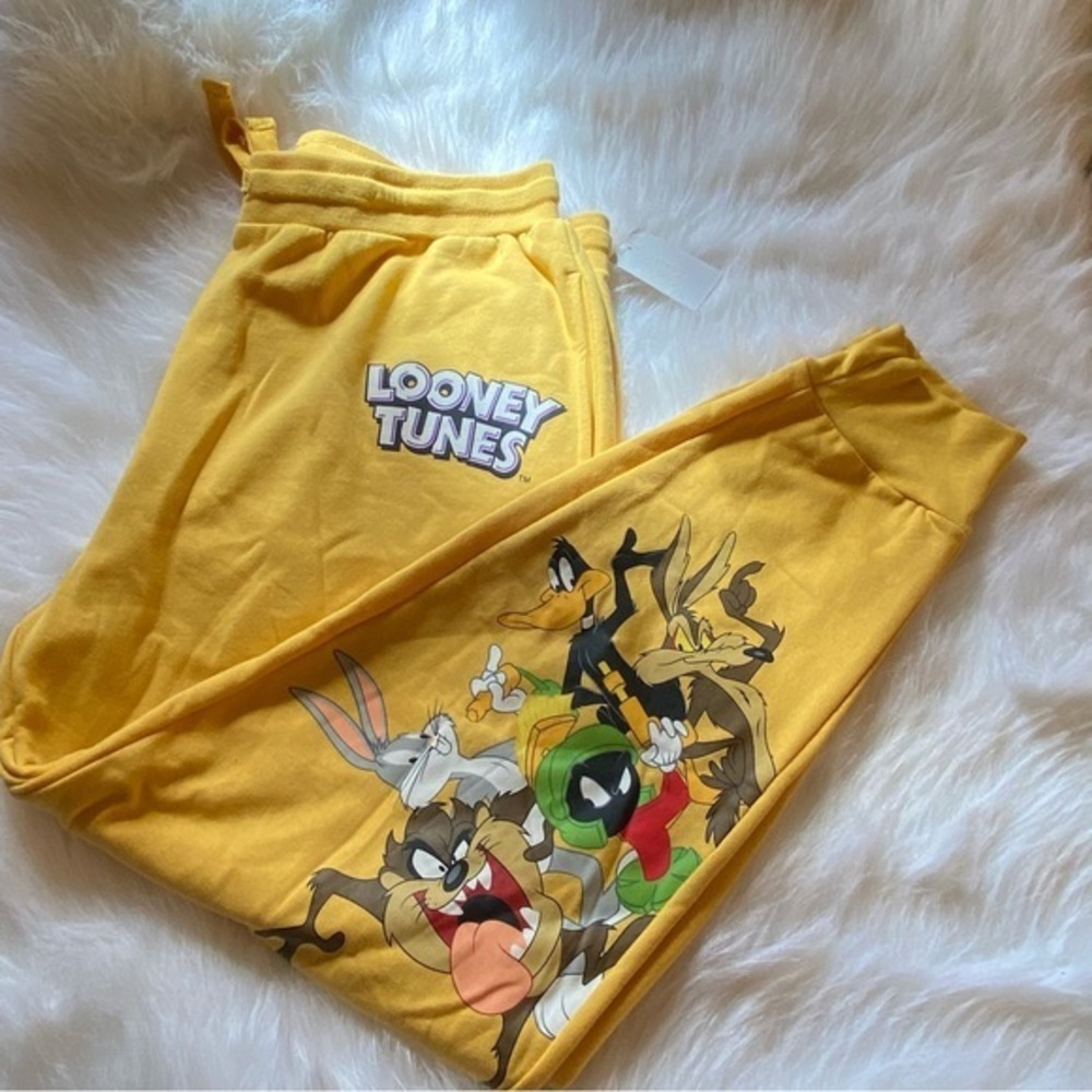 Looney Tunes ‎ Pants Joggers Women’s Jr Size XXL Yellow New With Tags Pockets
